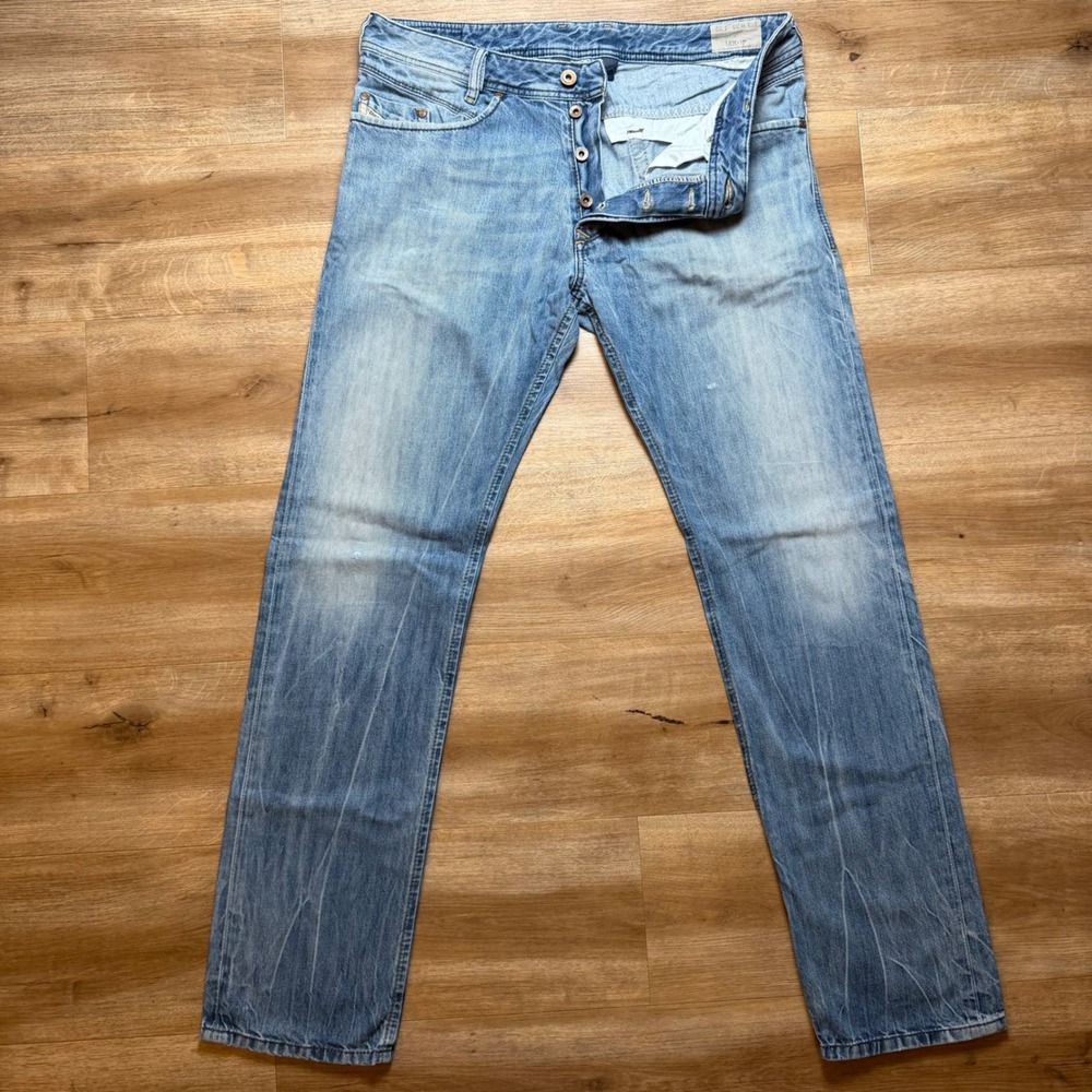 Diesel Iakop Jeans Mens 33x32 Light Wash Blue Slim Tapered Distressed 0RBRT
